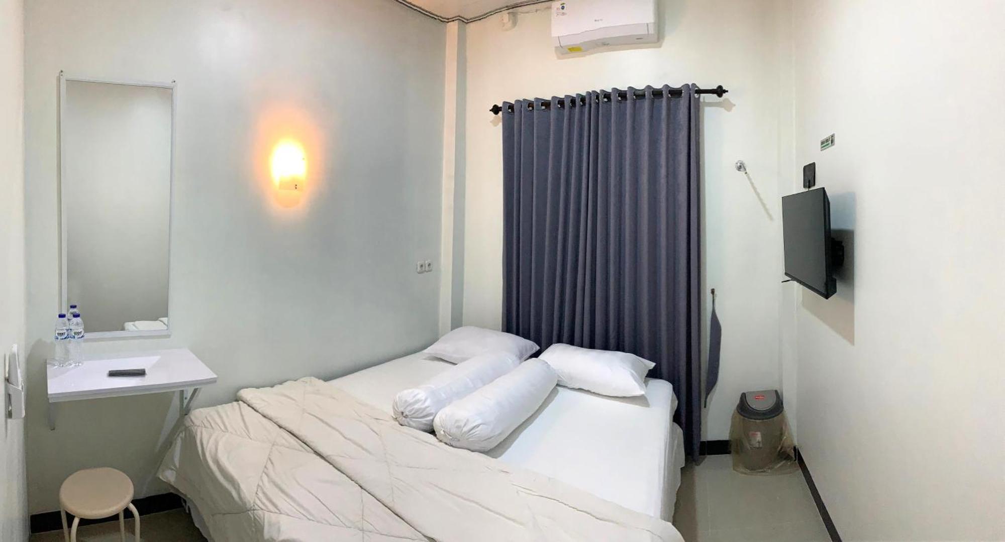 Kusuma Raya Guest House Srondolwetan Εξωτερικό φωτογραφία